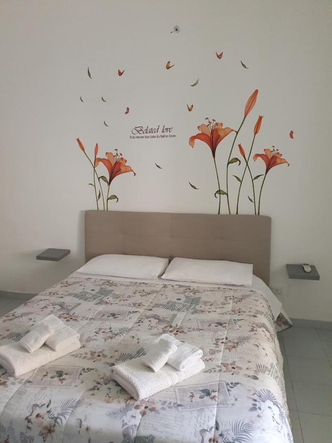 Le Tre Orchidee Bed and Breakfast Σαλέρνο Εξωτερικό φωτογραφία