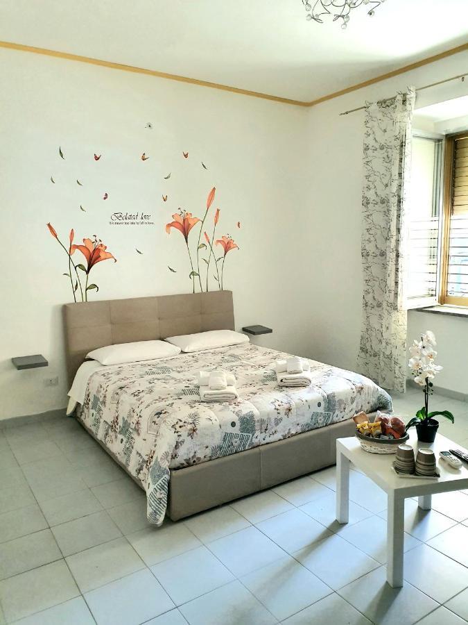 Le Tre Orchidee Bed and Breakfast Σαλέρνο Εξωτερικό φωτογραφία
