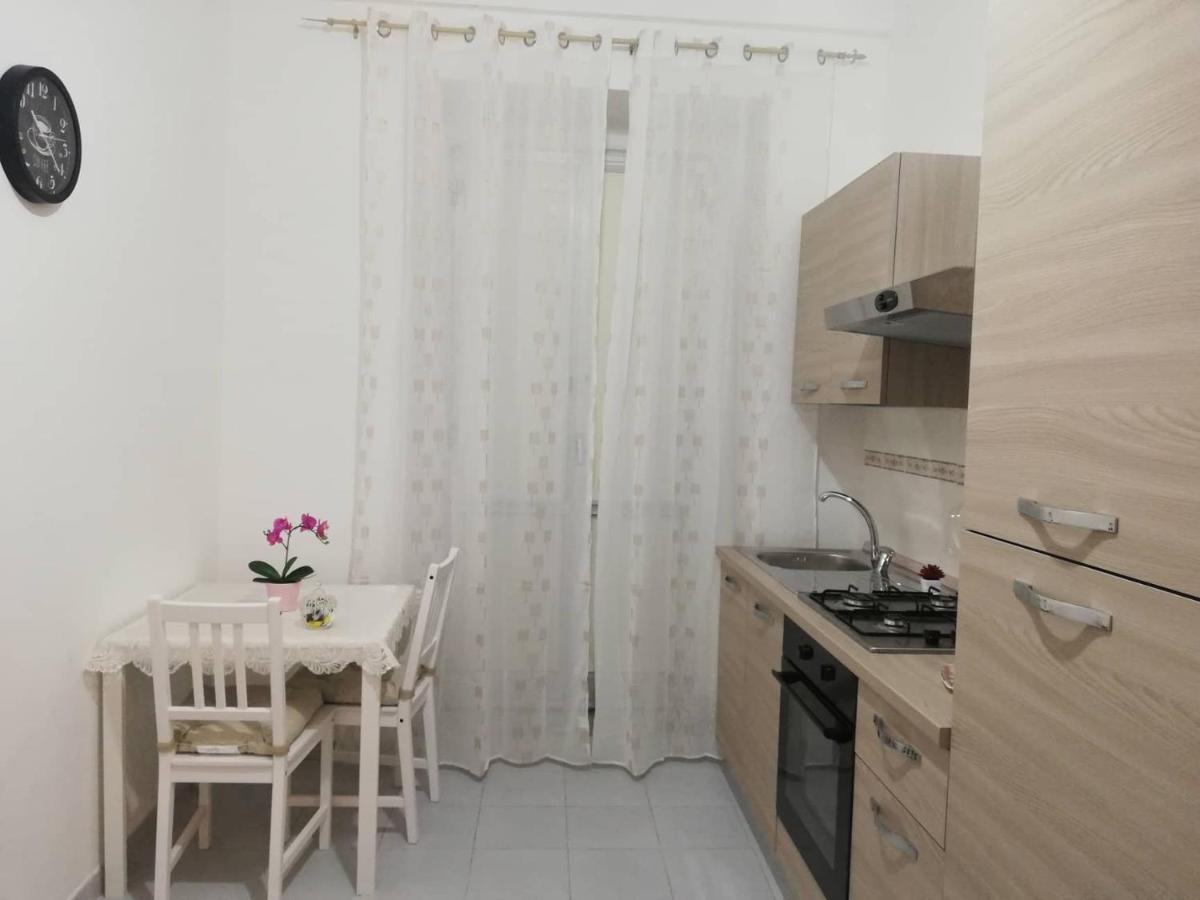 Le Tre Orchidee Bed and Breakfast Σαλέρνο Εξωτερικό φωτογραφία