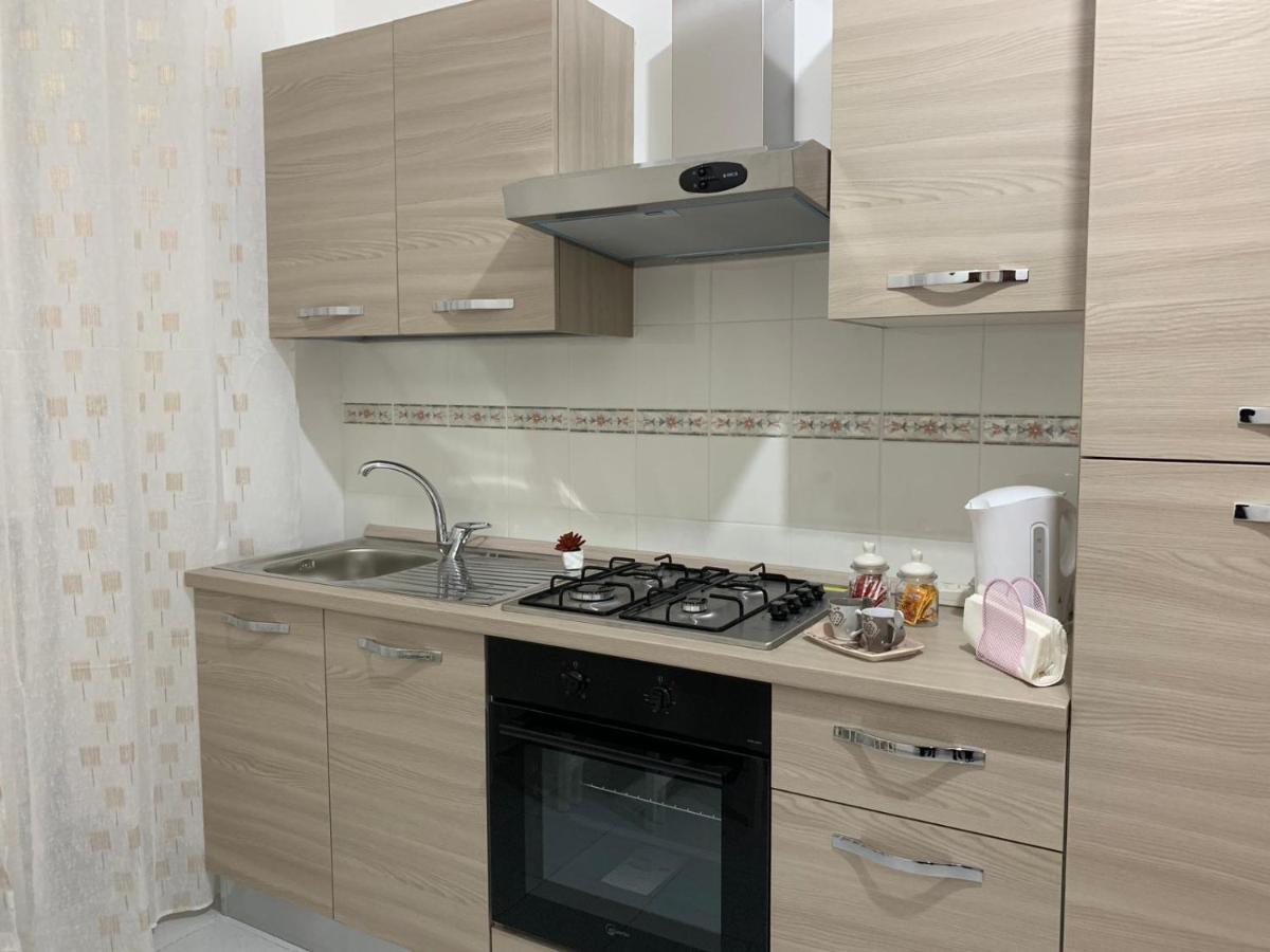 Le Tre Orchidee Bed and Breakfast Σαλέρνο Εξωτερικό φωτογραφία